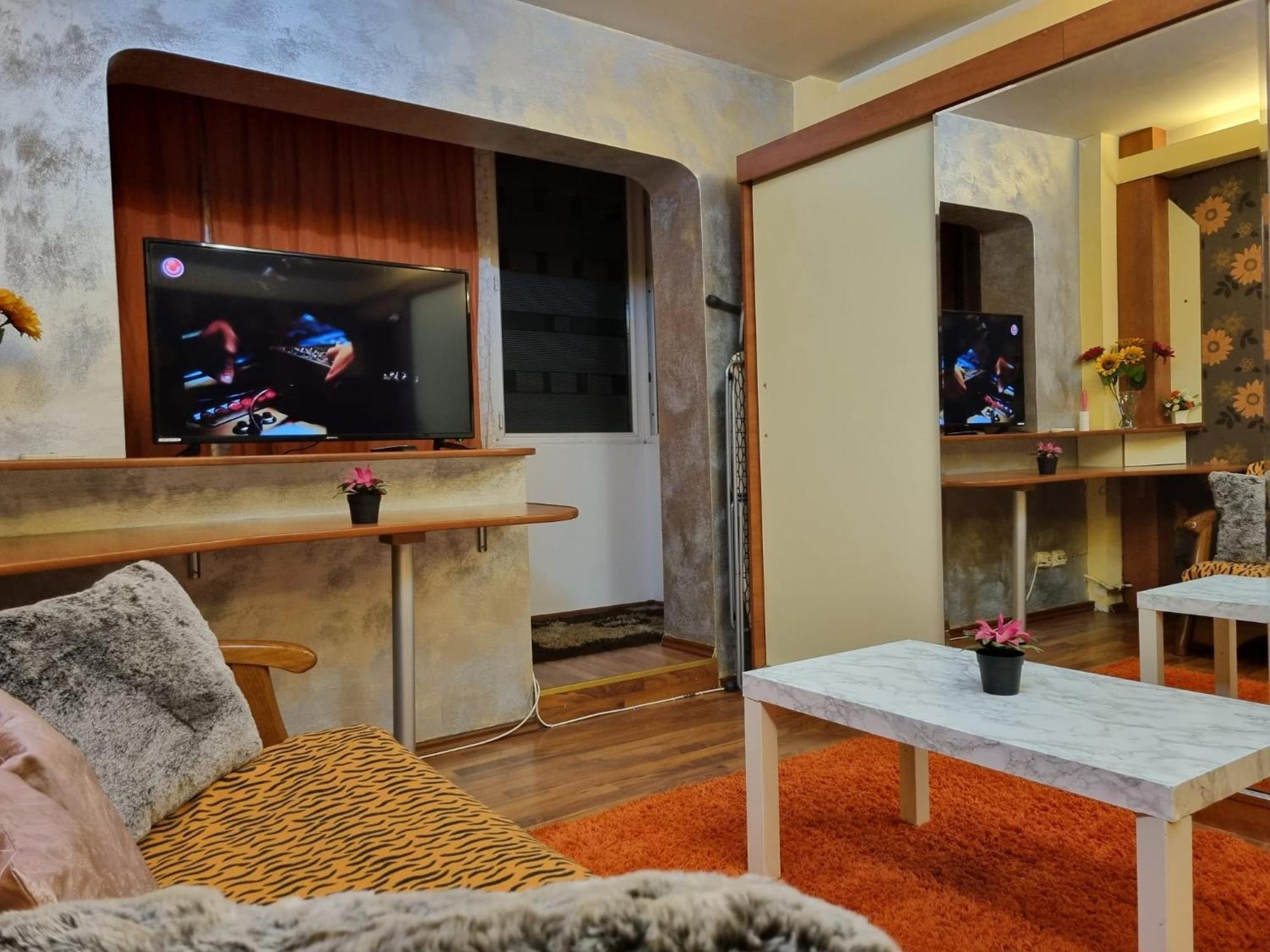 My House - Ultracentral Romana Square Near Old Town Букурещ Екстериор снимка